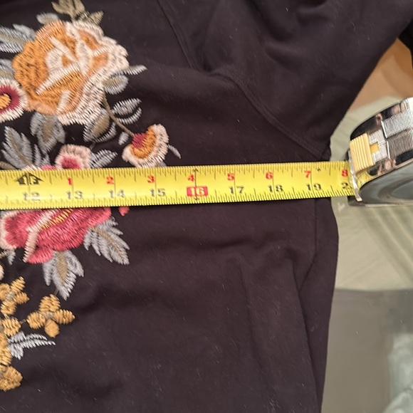 Johnny Was - Picture 3 of 7